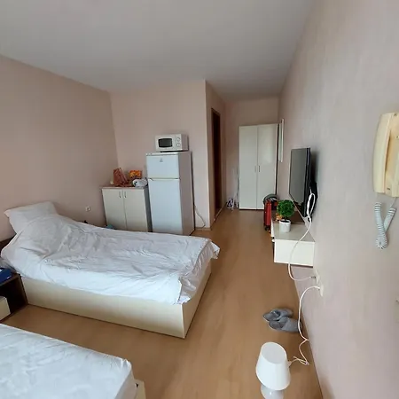 Rent By The Sea In Bulgaria, Sveti Vlas, Noks Prestige Guest house *